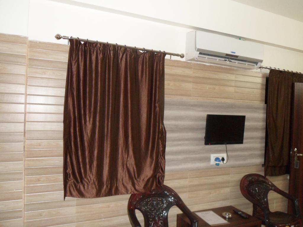 Dwārka Hotel Madhusudan الغرفة الصورة